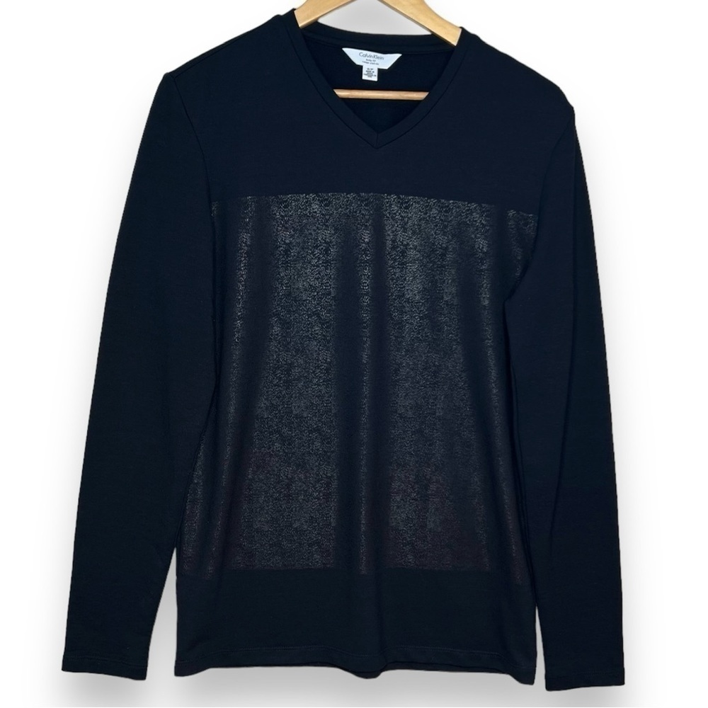 Calvin Klein Men’s S Small Long Sleeve Shirt Body Fit V-Neck Black T-shirt Rayon
